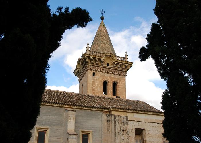 TRAS LAS HUELLAS DE ISABEL: LA IGLESIA VIEJA