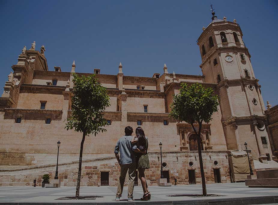 LA ANTIGUA COLEGIATA DE SAN PATRICIO