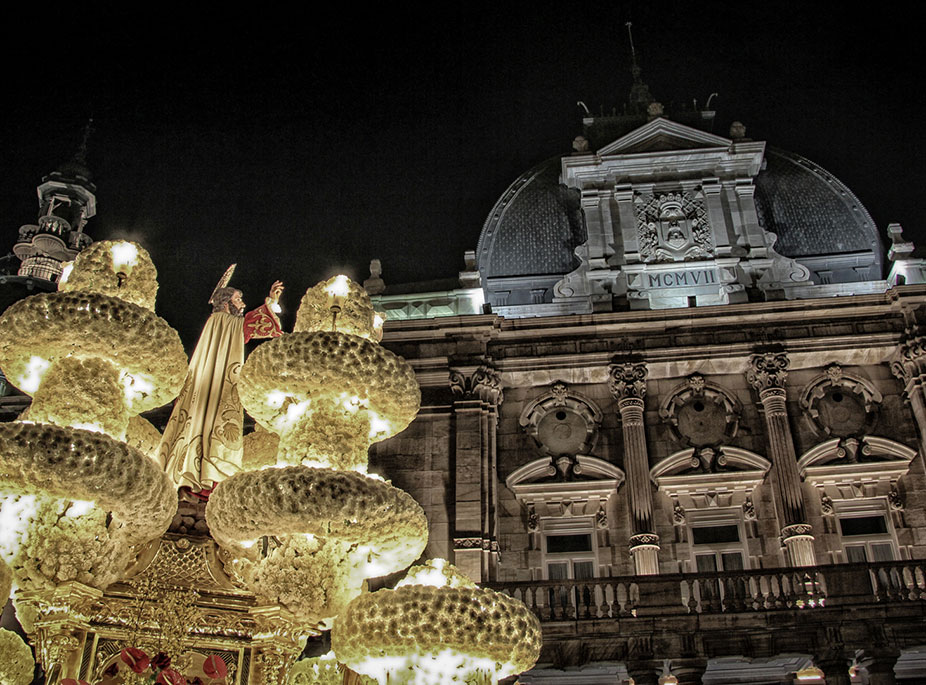 DE FIESTAS Y FESTIVALES