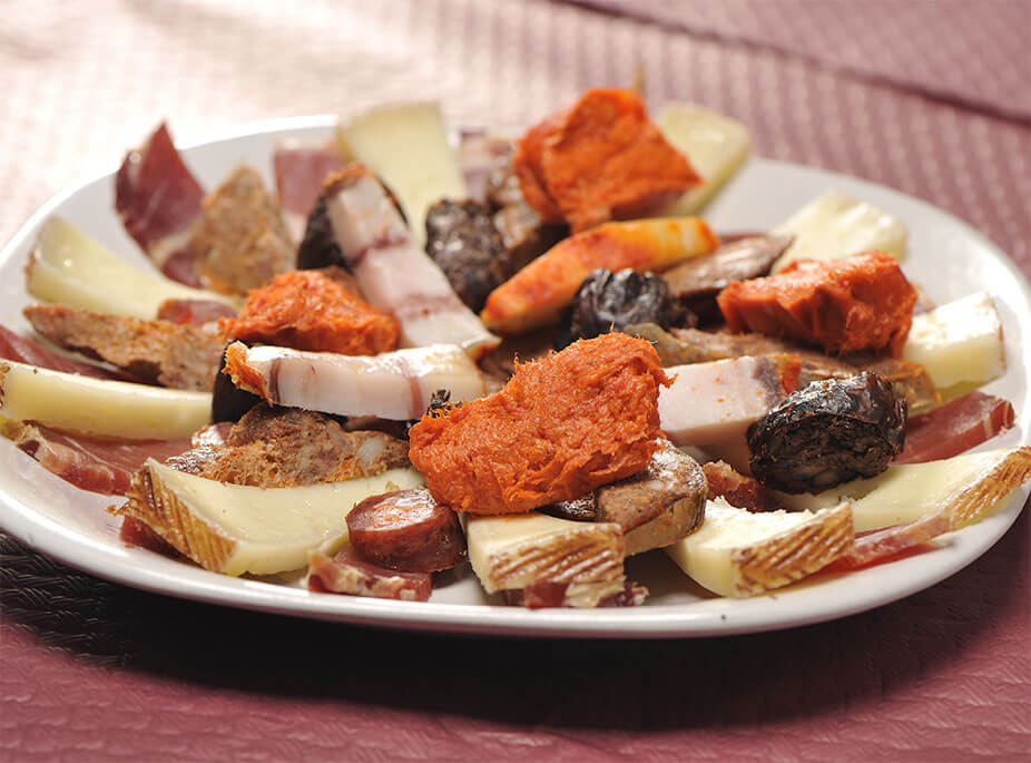 DANS LE COCHON TOUT EST BON