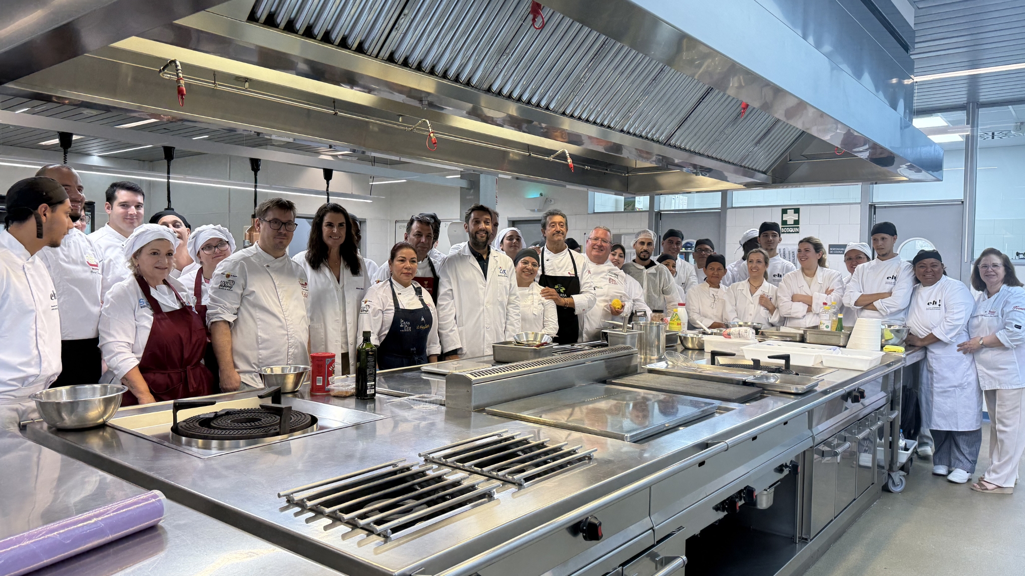 Chefs de la Regi�n de Murcia comparten cocina y experiencia con alumnado del CCT y EH! C�ritas
