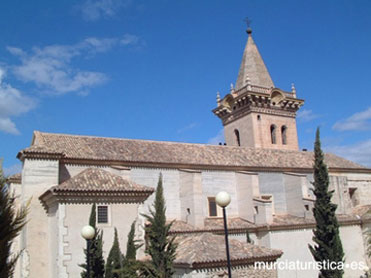 IGLESIA DE LA ASUNCI�N O IGLESIA VIEJA