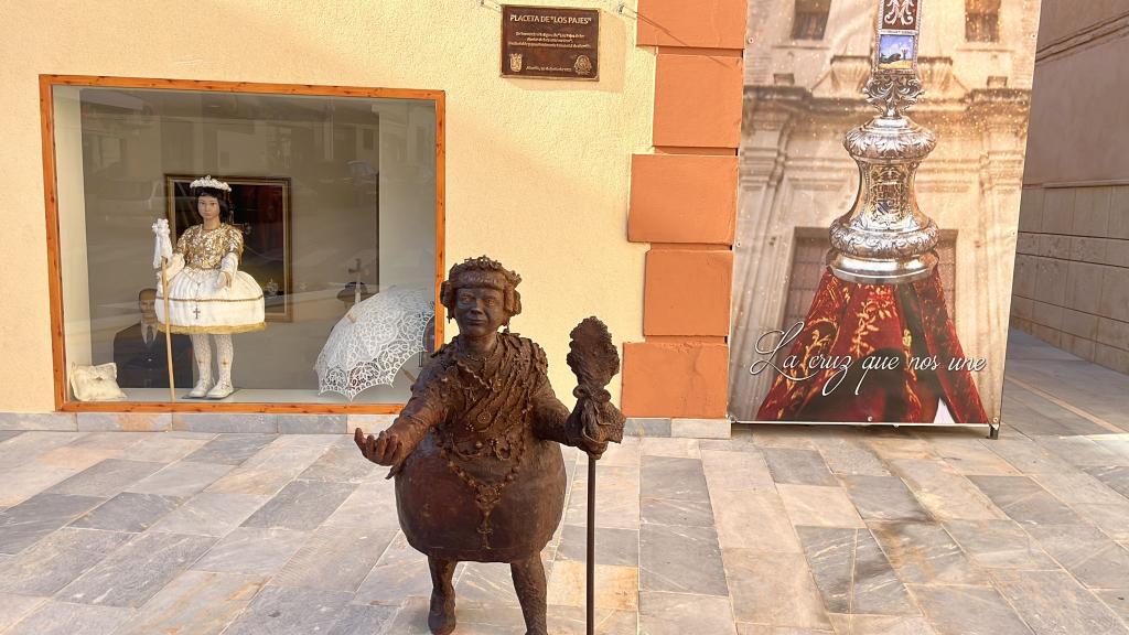 PLACETA DE LOS PAJES Y TIENDA MUSEO DE LA HERMANDAD DE LA SANT�SIMA CRUZ