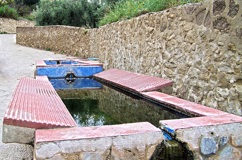NACIMIENTO DEL AGUA DEL PILAR Y ANTIGUO LAVADERO